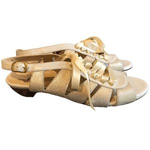 Amalfi by Rangoni Peep Toe Ribbon Lace Heels (narrow)